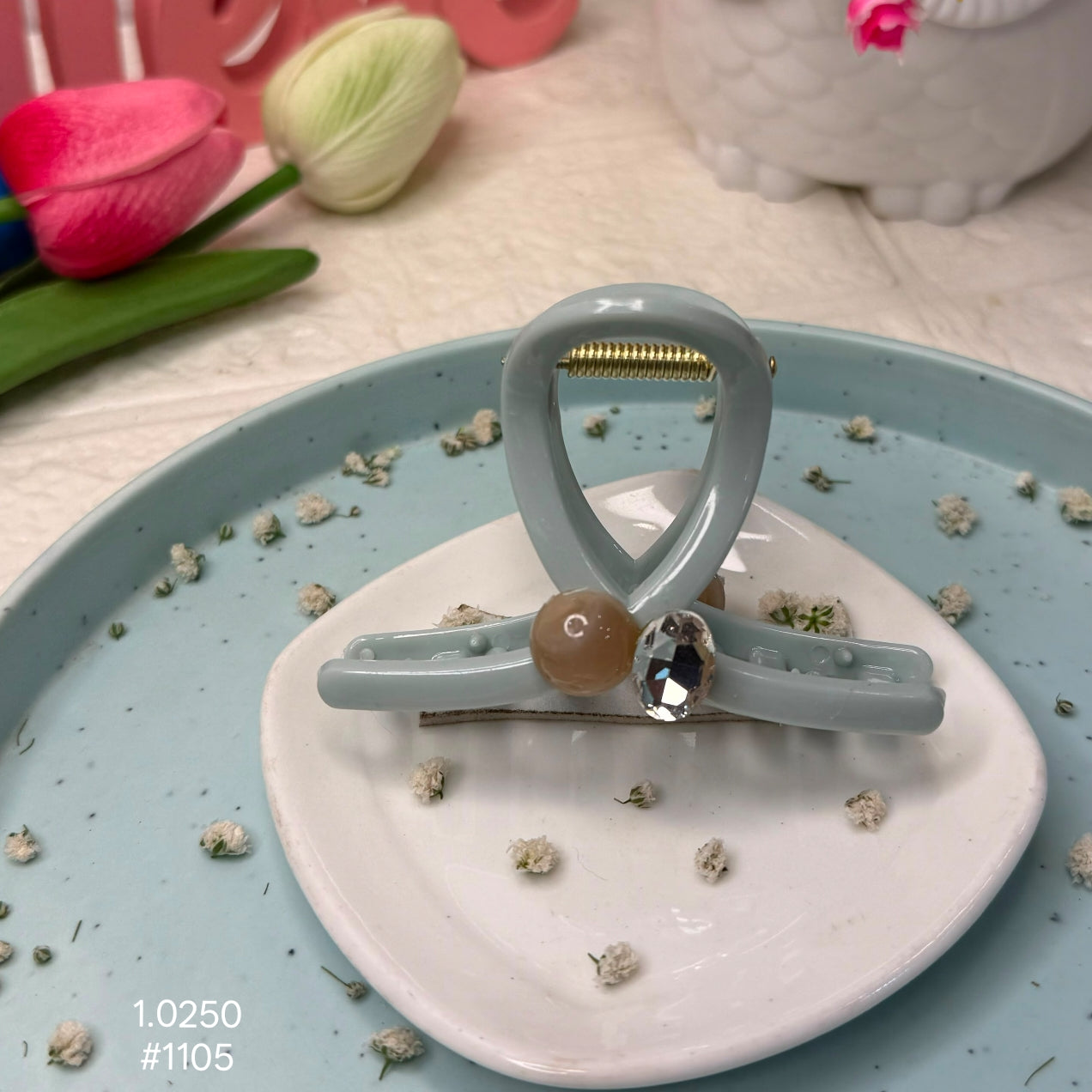 Green Korean Loop Hair Claw Clip