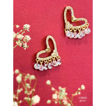 Trendy Heart Studs