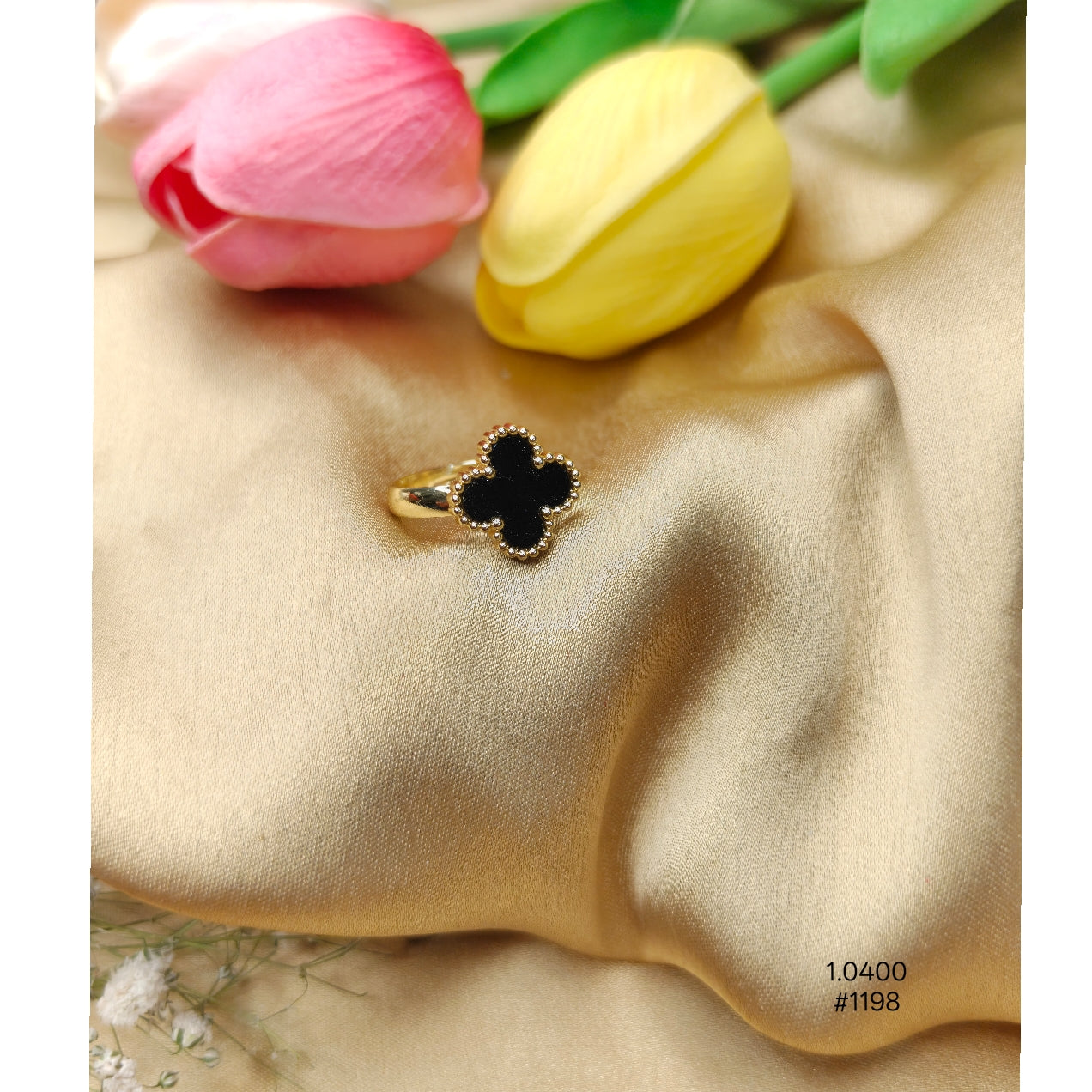 Gold-Pated Black Clover  Ring