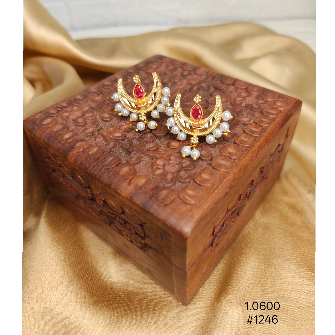 Maharashtrian Chandrakor Pearl Stud Earrings