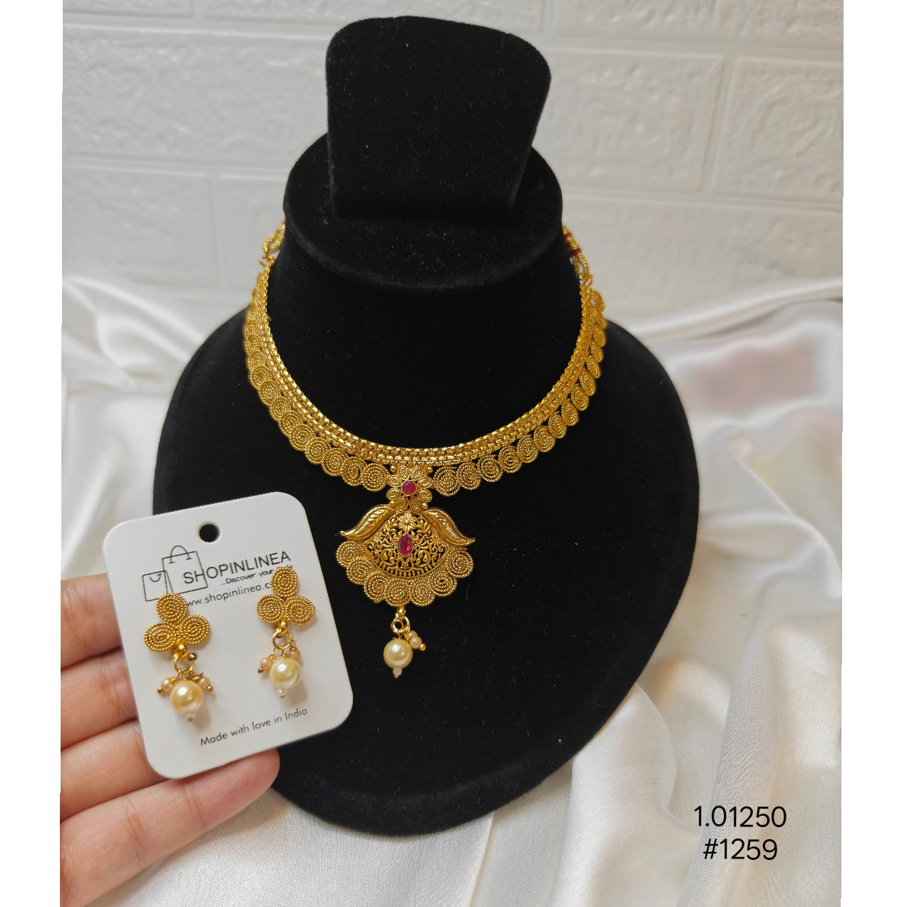 Antique Gold-Plated  Necklace Set