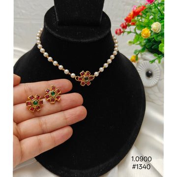 Floral Pendant Necklace Set