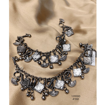 Fida Ethnic Oxidised Silver Black Anklets