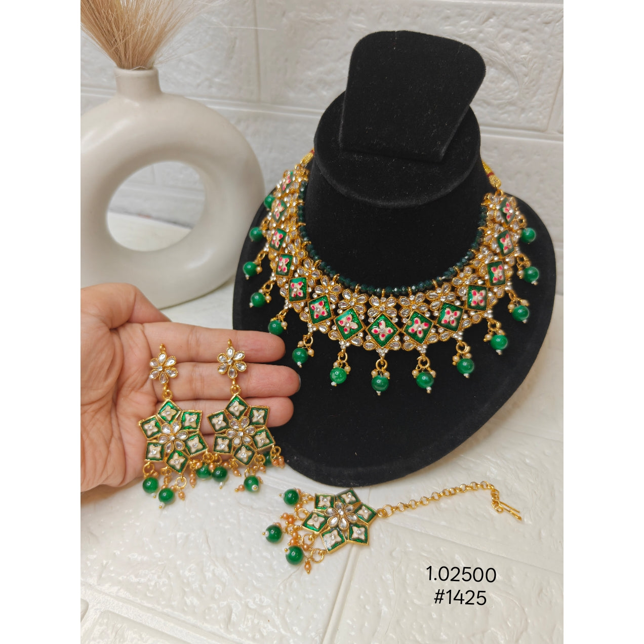 Green Meenakari and Kundan Necklace Set