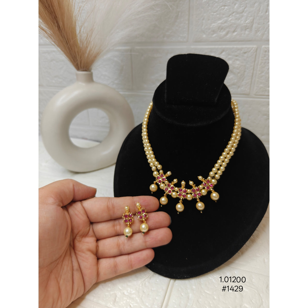 Double-Strand Pearl Necklace