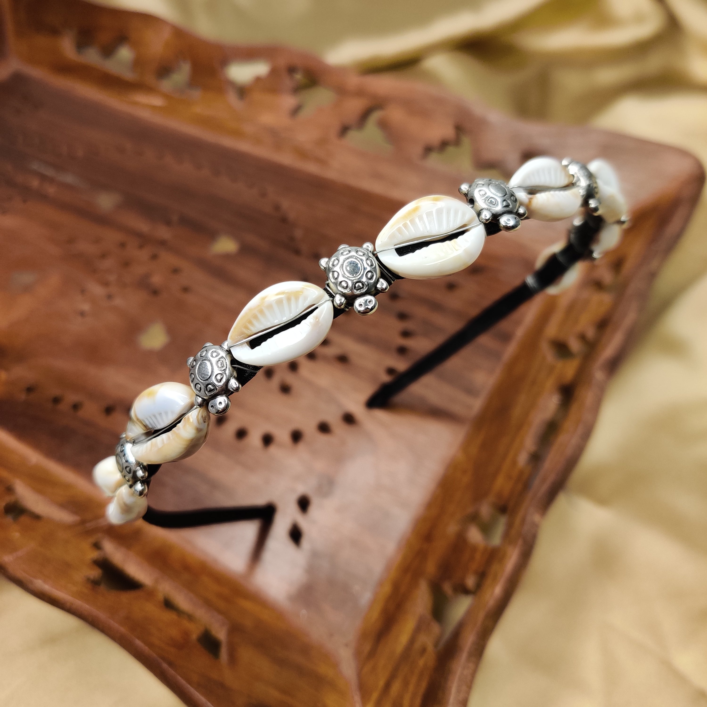 Statement Shell Hairband