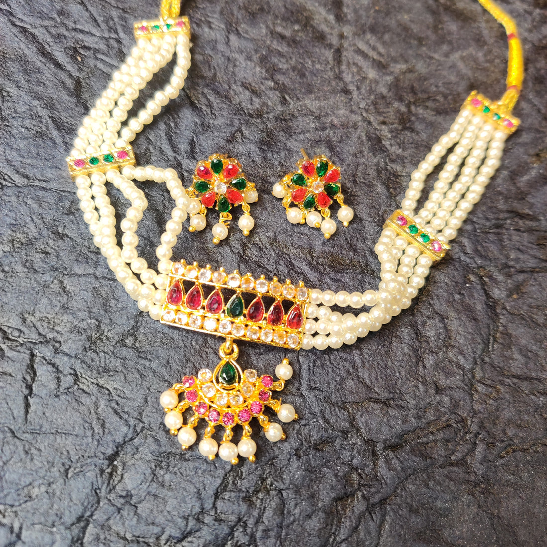 Pearl Choker With Multi Color Stones