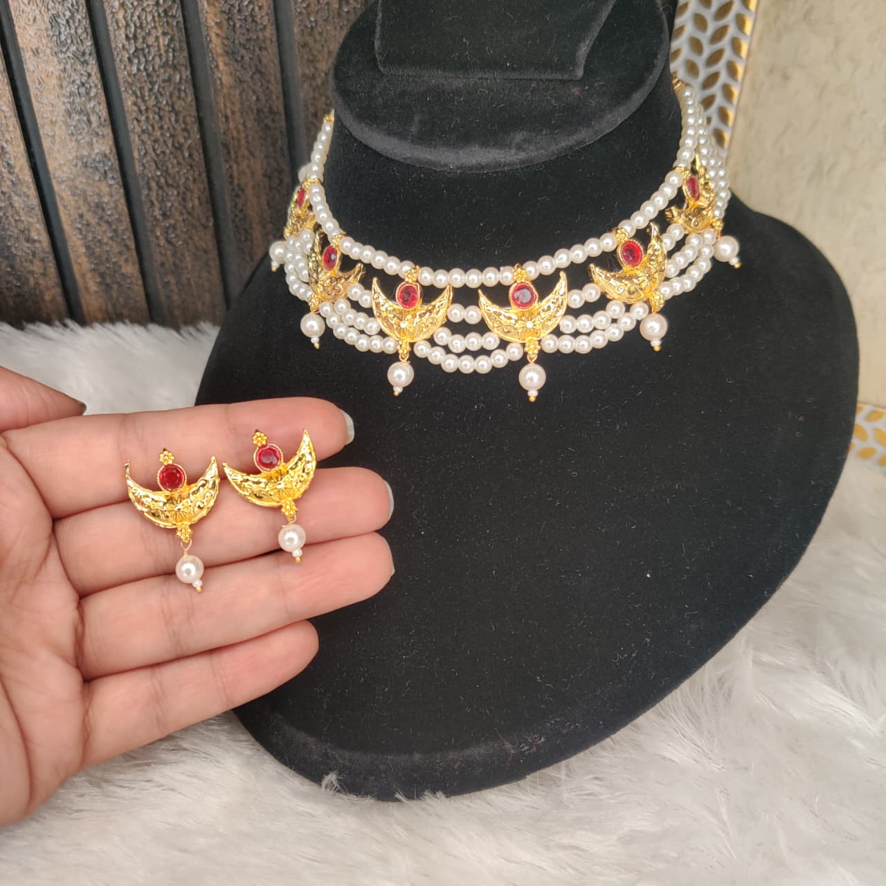 Temple Style Maharashtrian Pearl Necklace