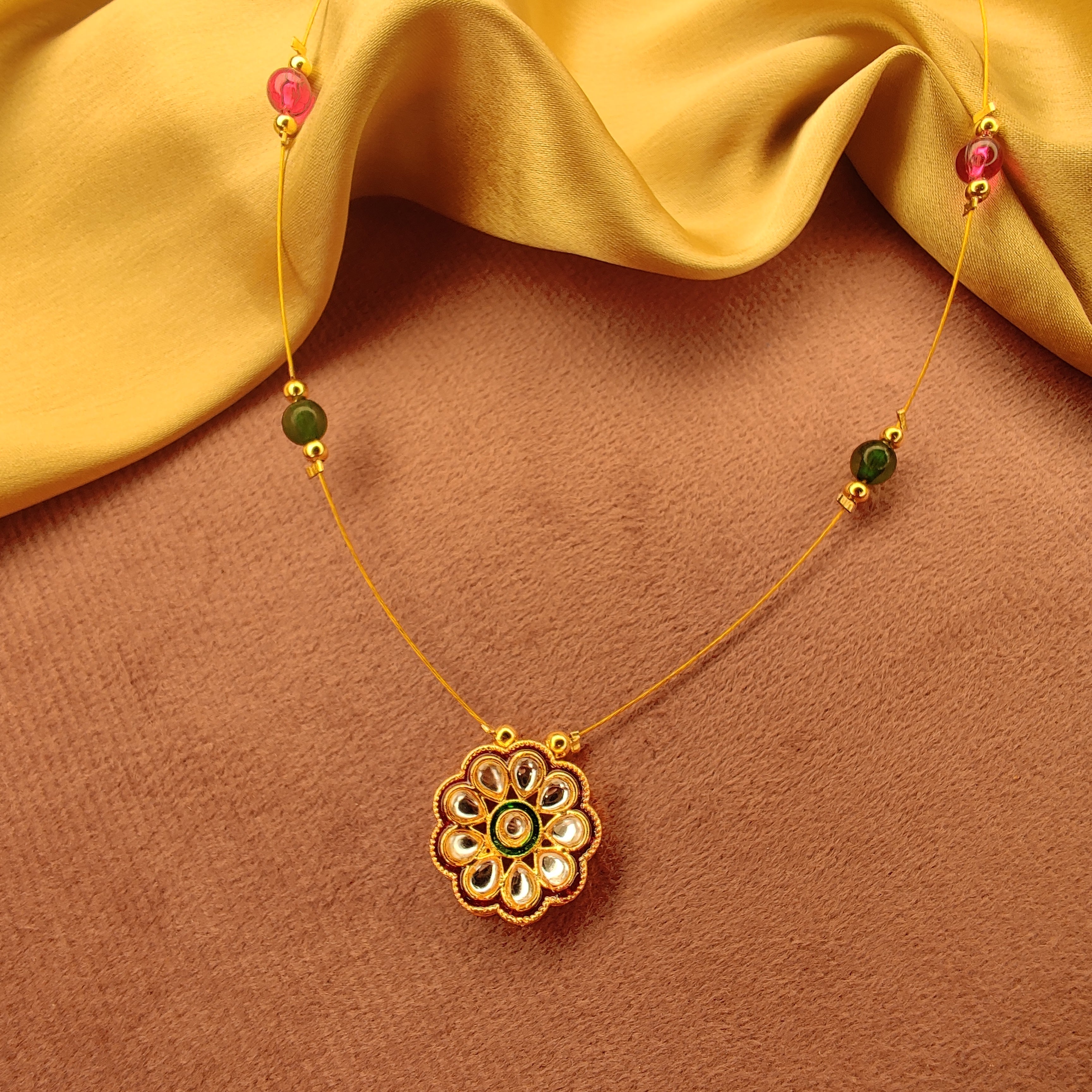 Simple And Elegant Floral Pendant Necklace