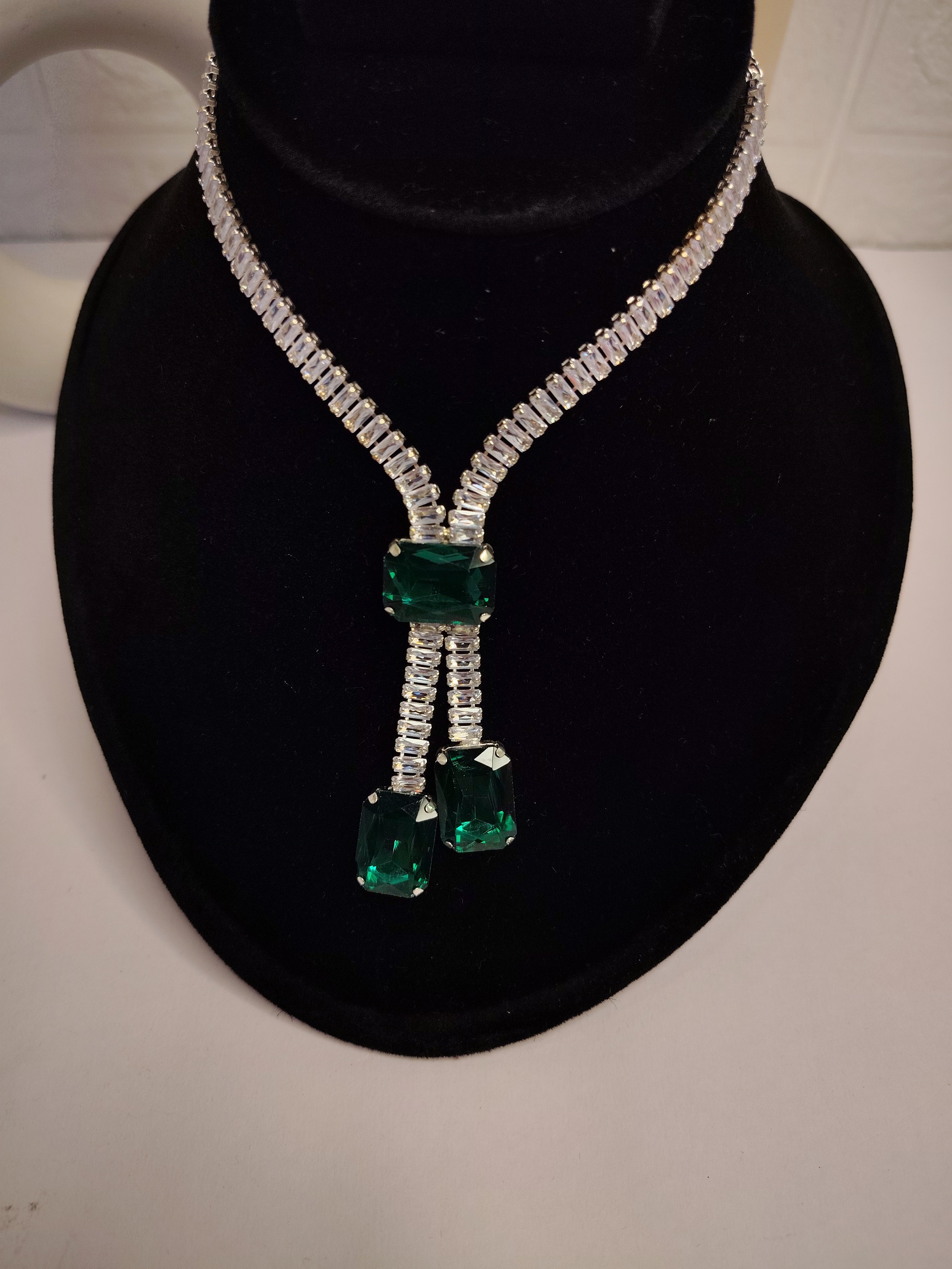 Luxe Shine AD Jewelry Set