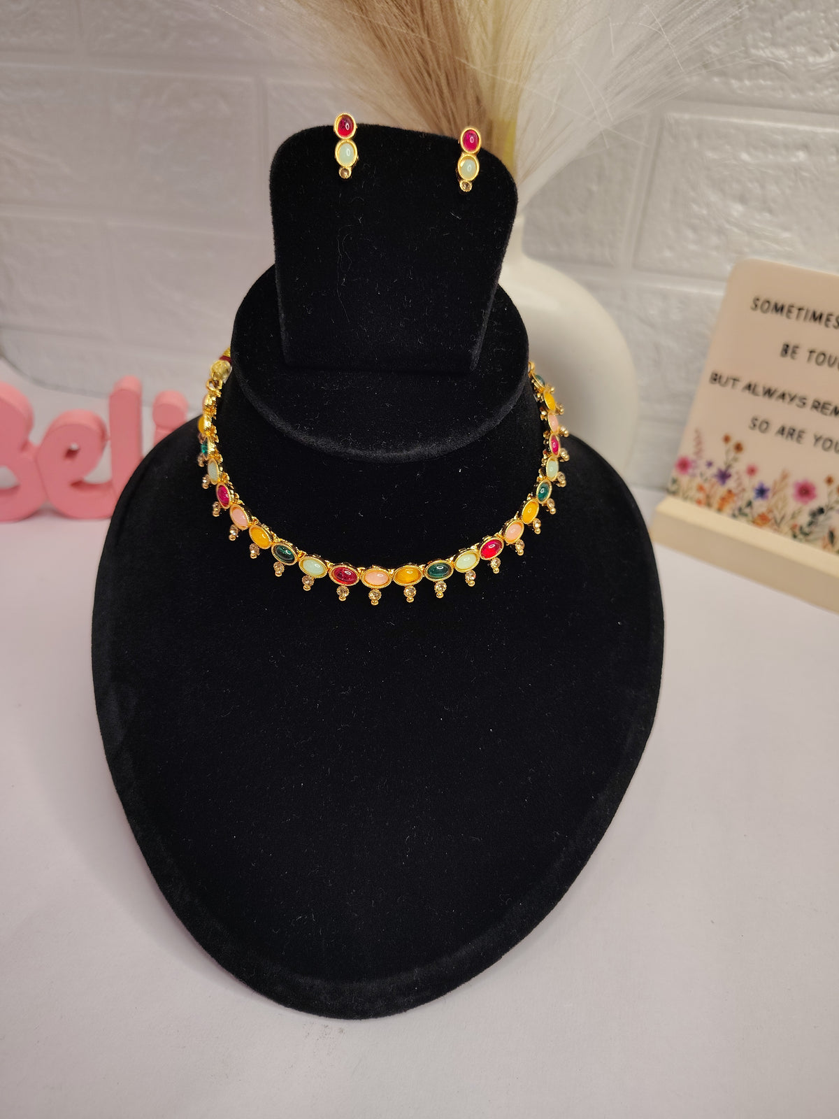 Golden Grace Statement Set