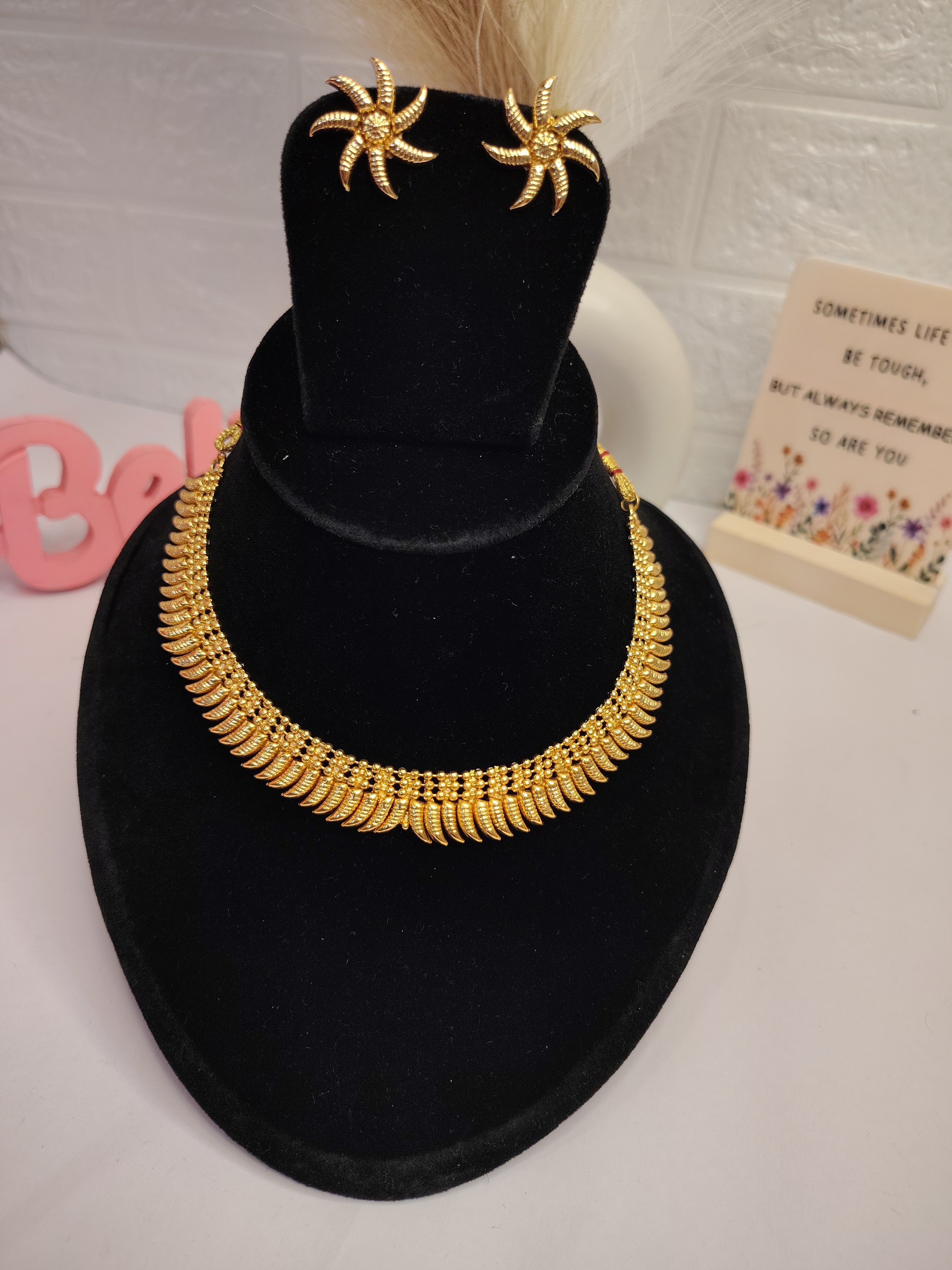 Golden Opulence Necklace Set