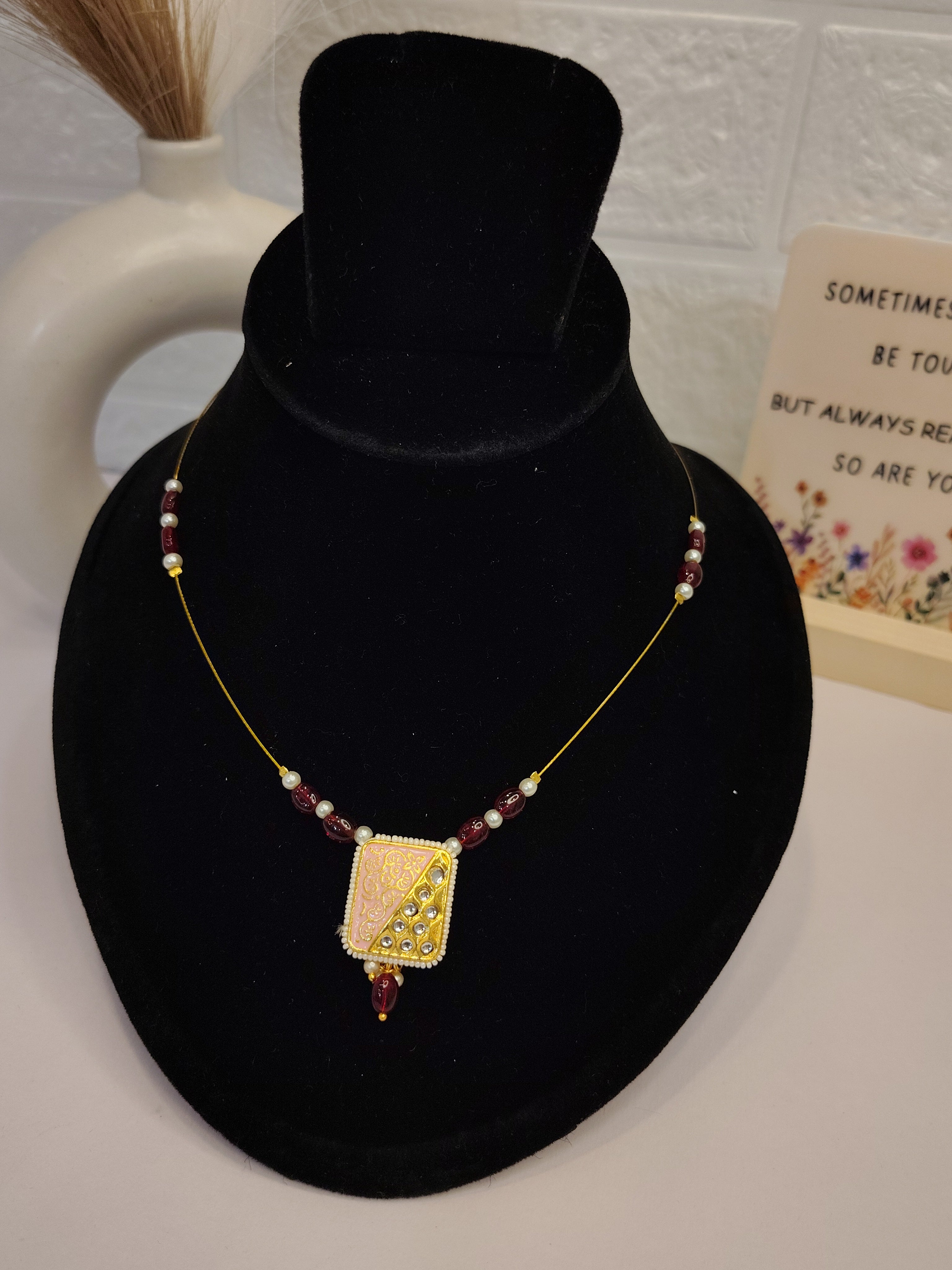 Royal Mirage Invisible Chain Necklace