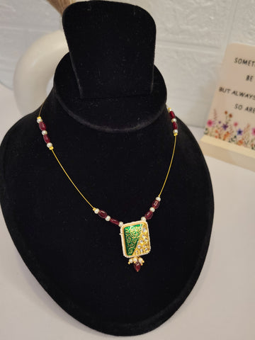 Regal Aura Invisible Necklace