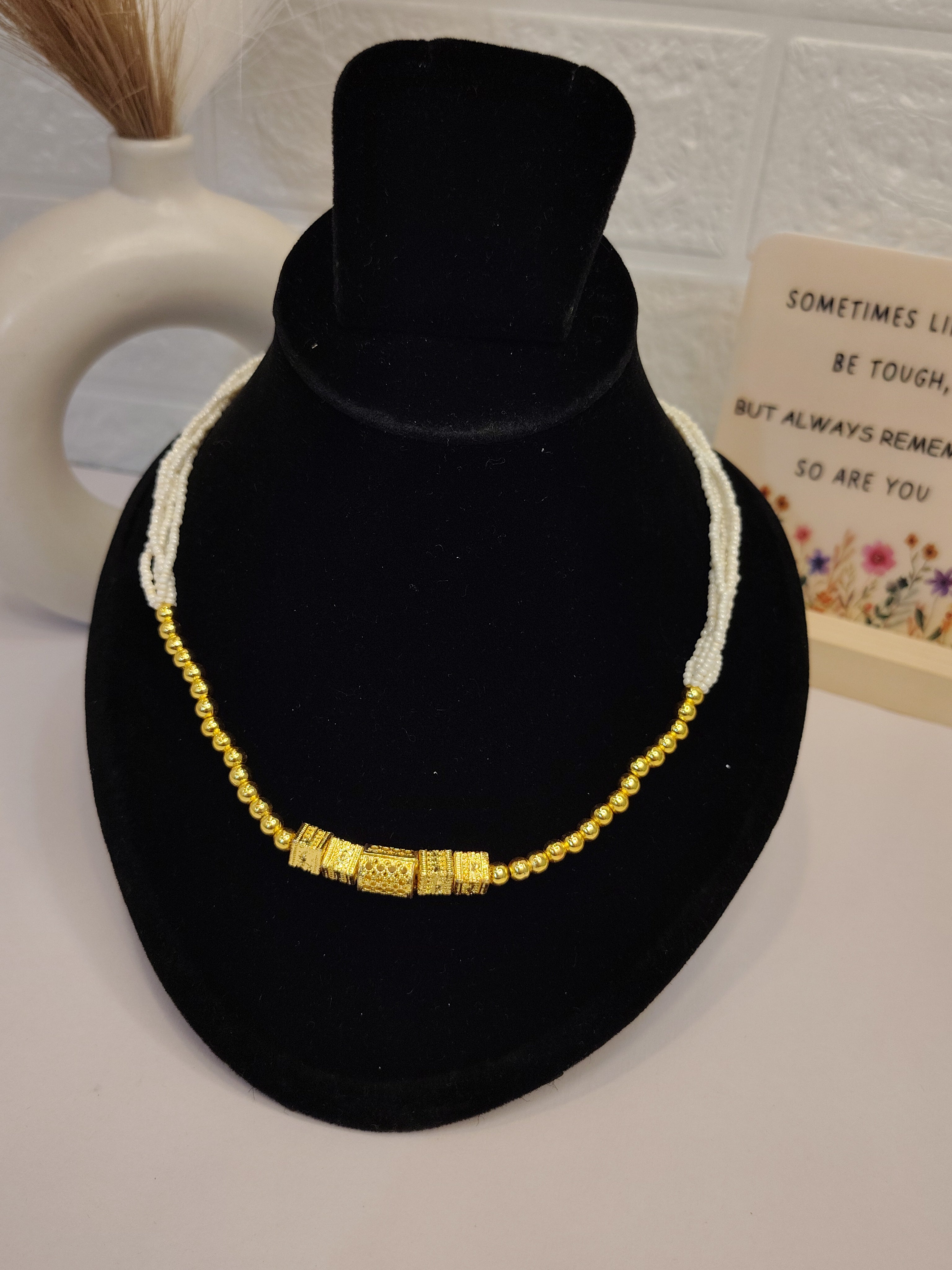 Timeless Pearl Elegance Necklace