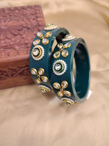 Elegant Green Kundan Bangles – Traditional Jewelry for Women