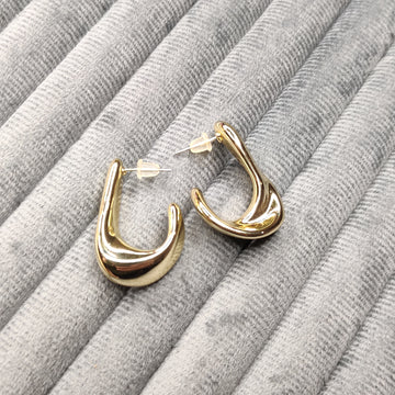 Minimal Everyday Earrings