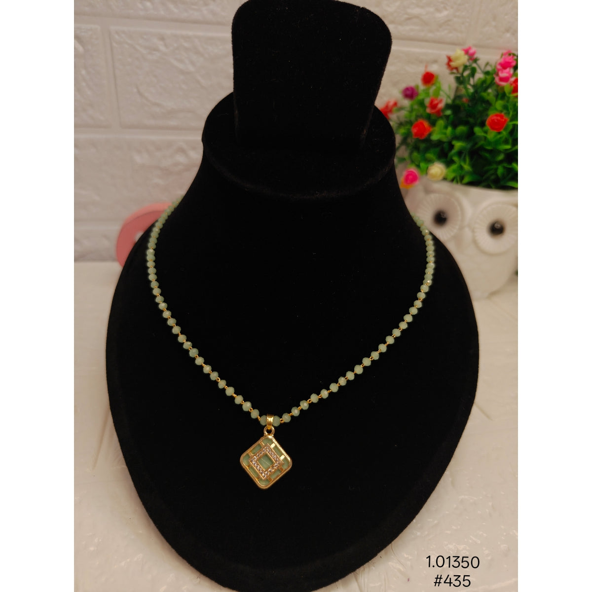 Elegant Pendant Necklace – Simple Chain, Maximum Impact"