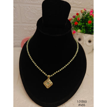 Elegant Pendant Necklace – Simple Chain, Maximum Impact"