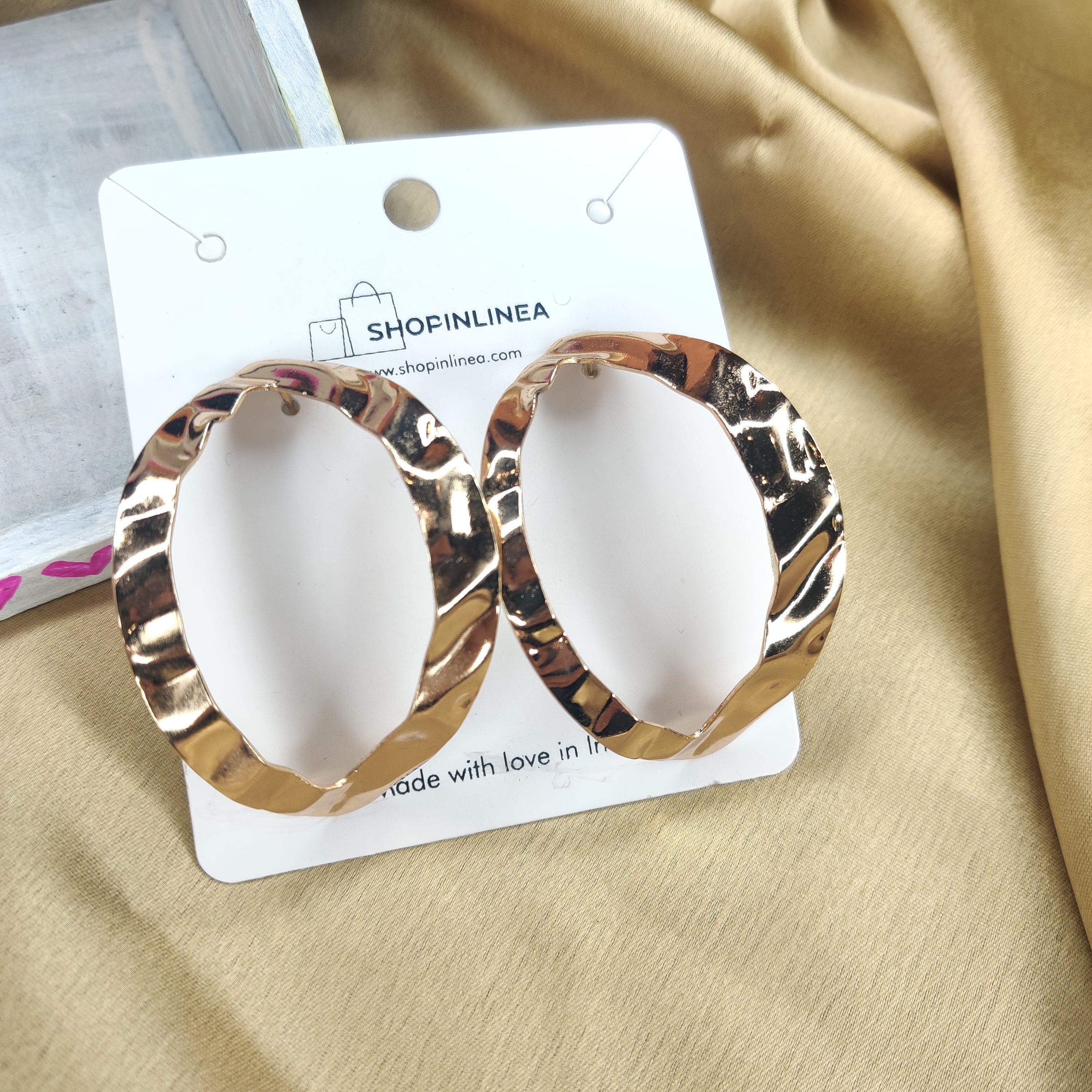 Bold Geometric Danglers