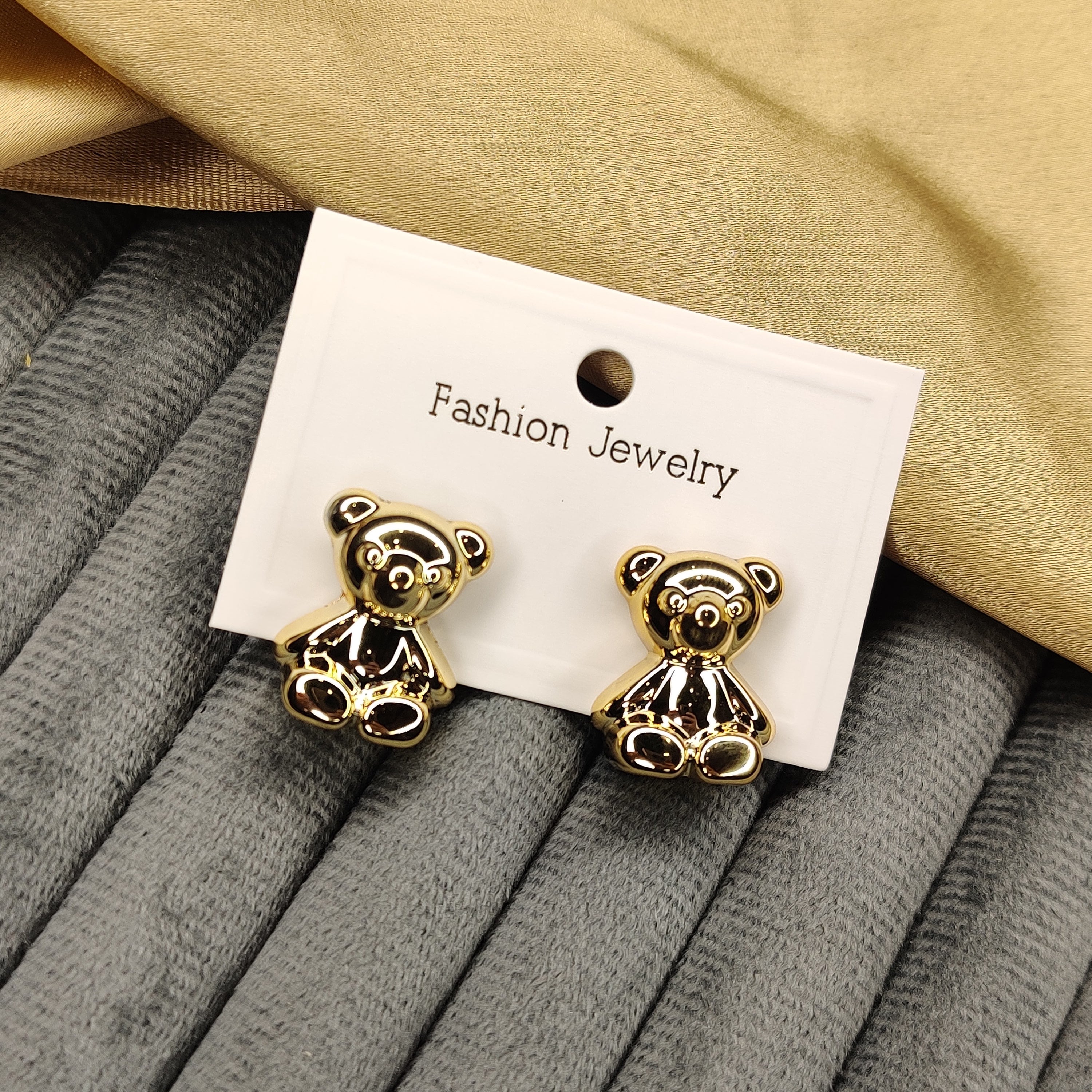 Mini Teddy Studs