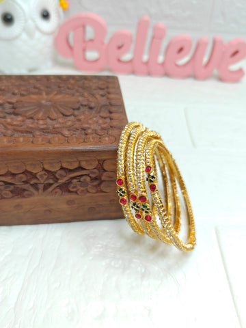 Sukkhi Ethnic Bangle Set