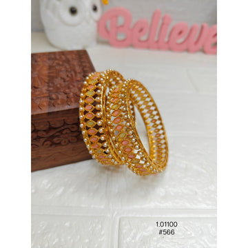 Gold-plated kundan bangle
