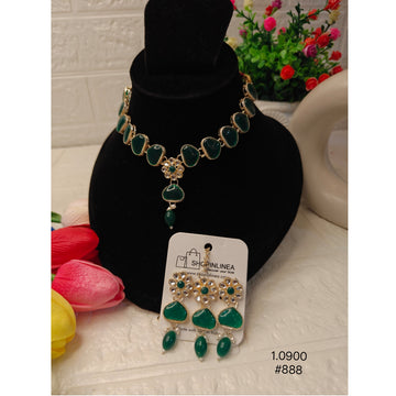 Elegant Green Kundan Necklace