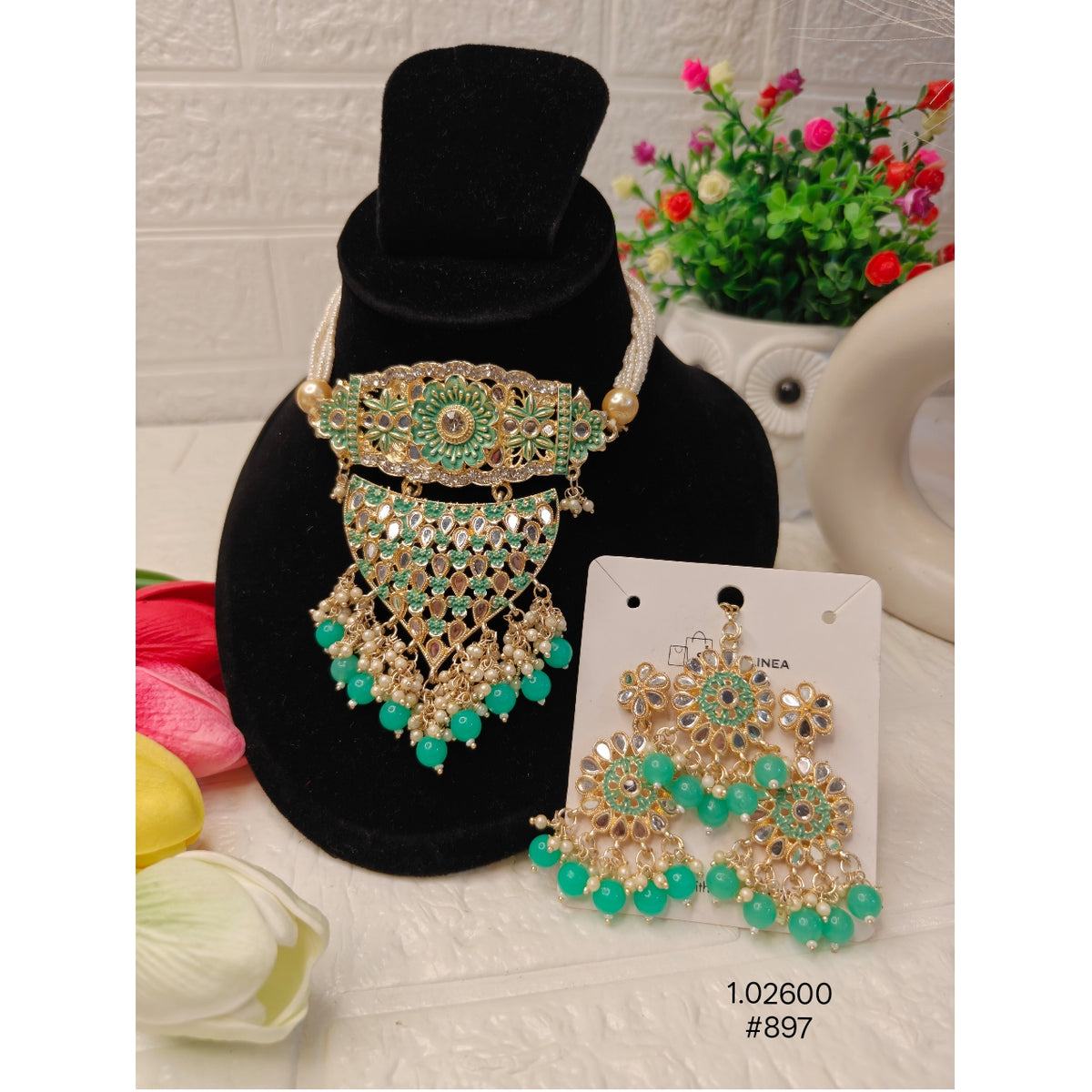 Green Bead Kundan Choker Necklace