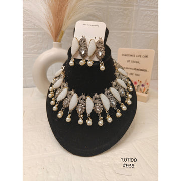 White Silver Necklace & Earrings