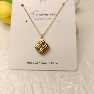 Trendy Gold Colour Pendant Chain
