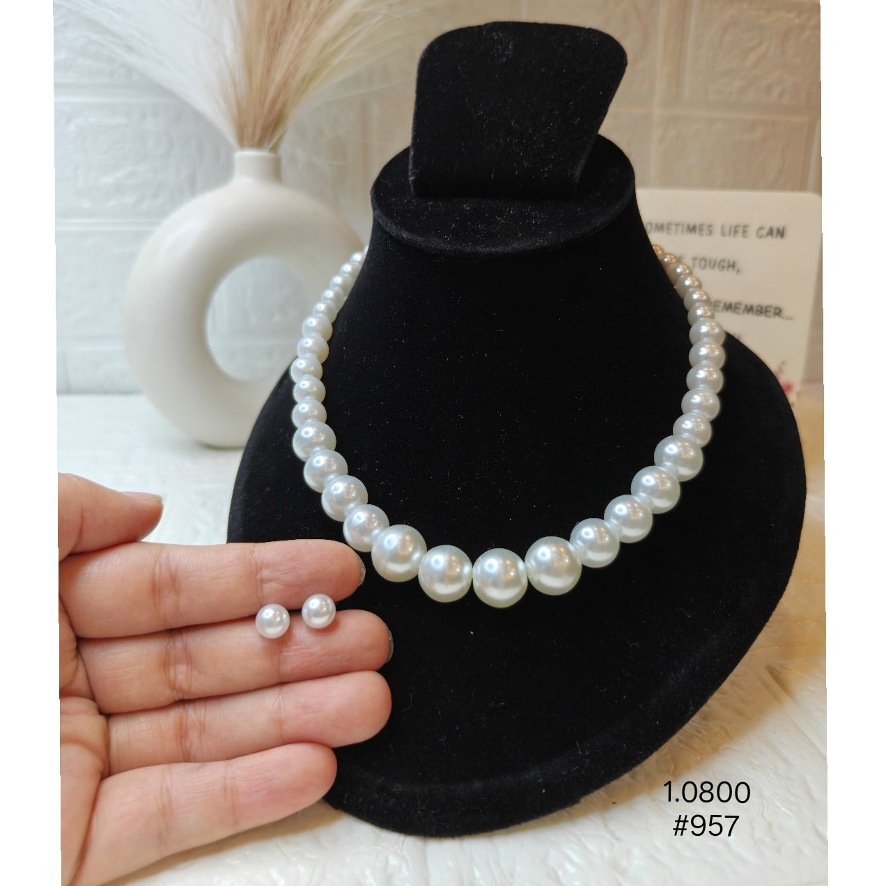 Elegant  Pearl Necklace Set