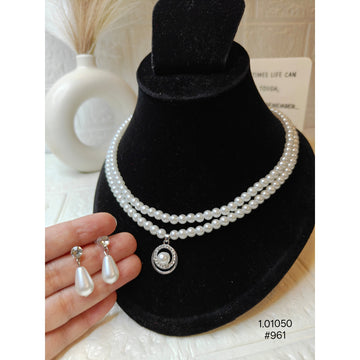 Elegant White  Pearl Necklace Set